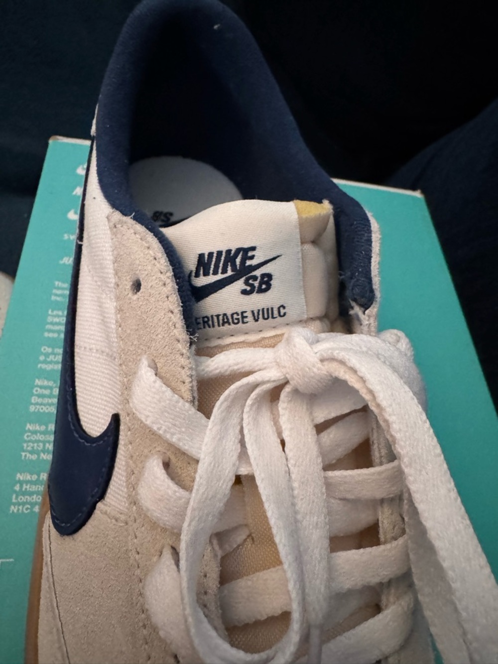 Nike SB Heritage VULC - Men’s size 8- Beige w Suede and canvas- with Navy Swoosh - Picture 3 of 8